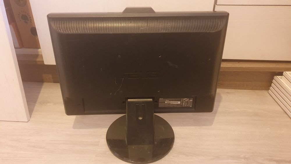 Monitor ASUS VK193D