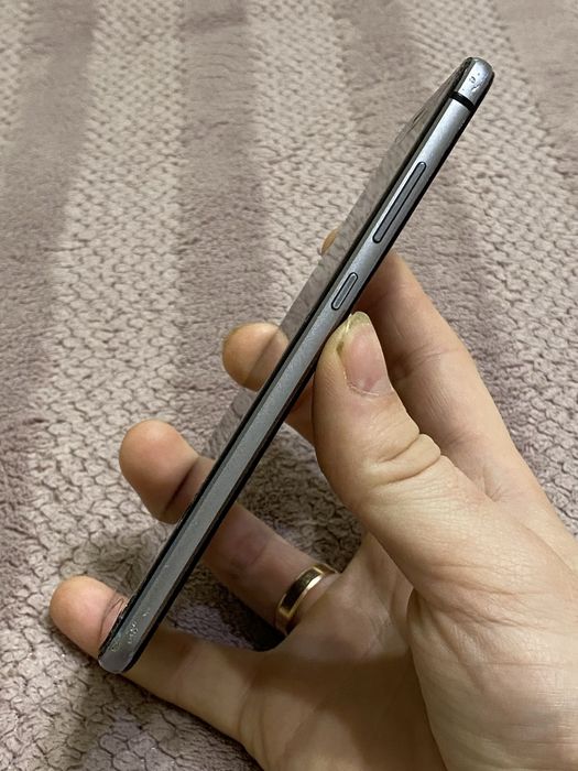 Телефон Huawei P10 lite 4/32gb