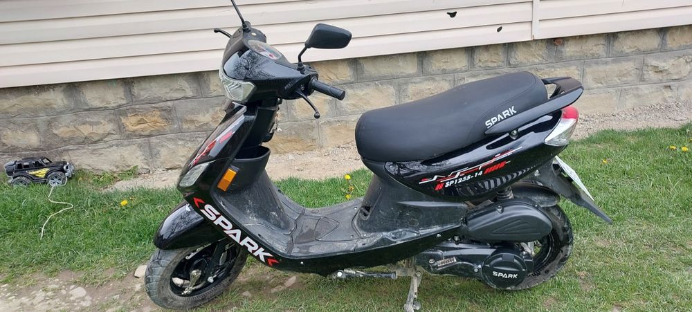 Скутер spark sp125s-14