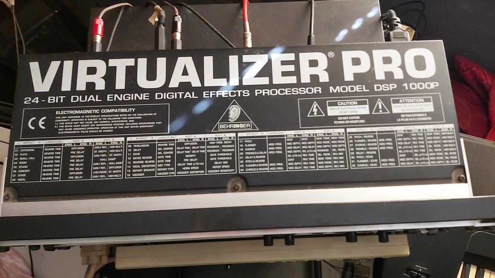 Behringer Virtualizer Pro DSP 1000P processador de efeitos digitais