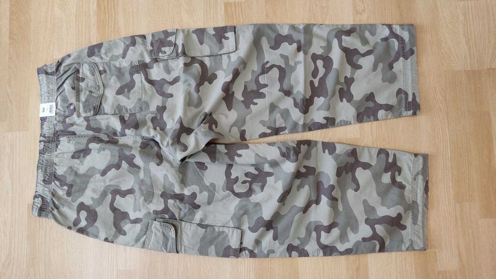Продам Карго-брюки - Levis-розм-L. Оригінал.Нові.