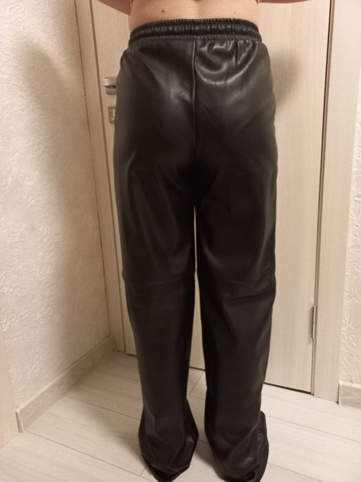 Продам штани на резинці