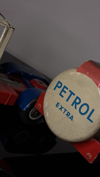 Stara Zabawka PRL PETROL  metalowa cysterna 1966 rok