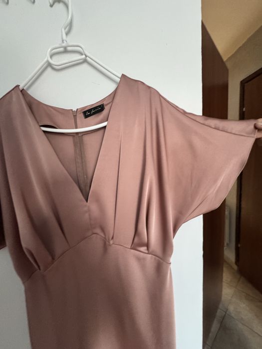 Sukienka szampanski rozowy