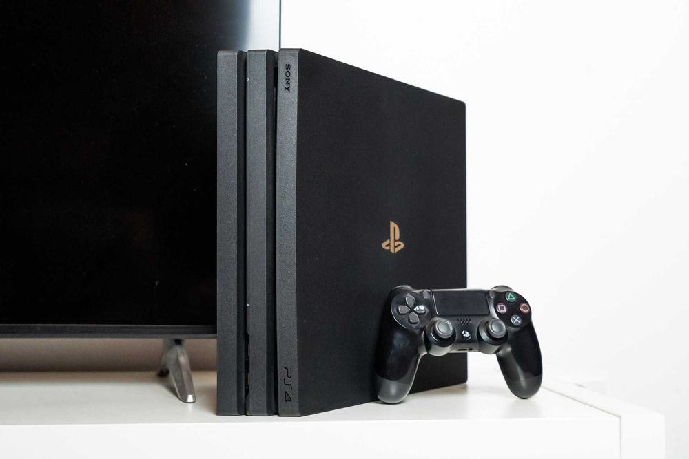 Konsola PlayStation PS4 Pro 1TB
