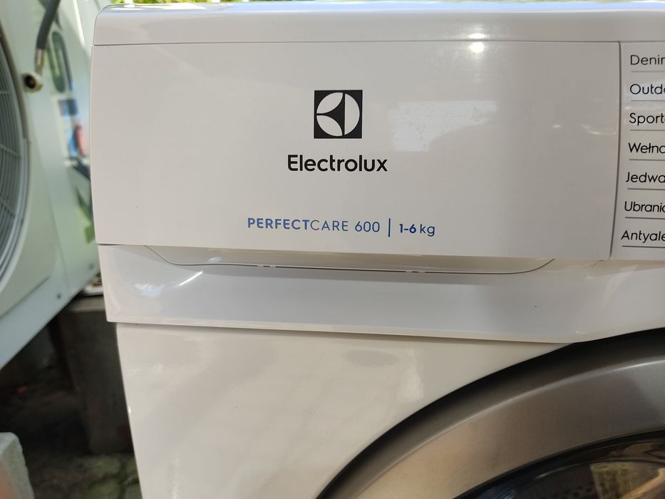 Pralka Electrolux Slim