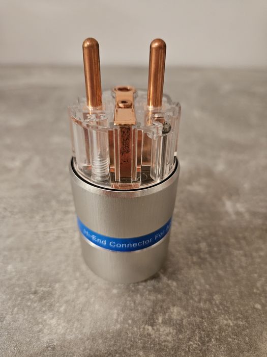 Wtyczka schuko Monosaudio E107