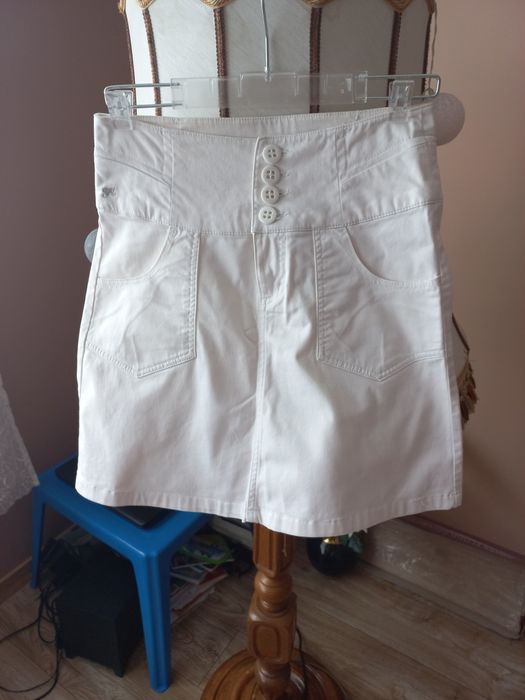 Biała letnia spodnica Vero moda roz.36