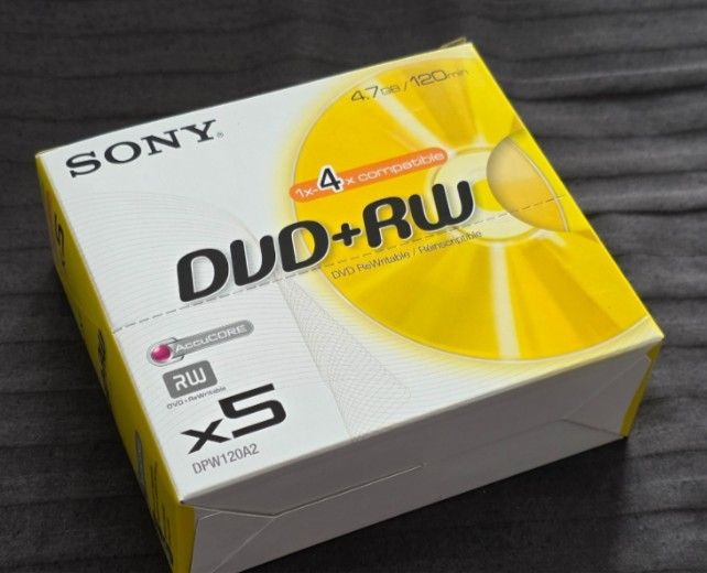 Caixa com 5 Sony DVD+RW 4x — (4.7GB)