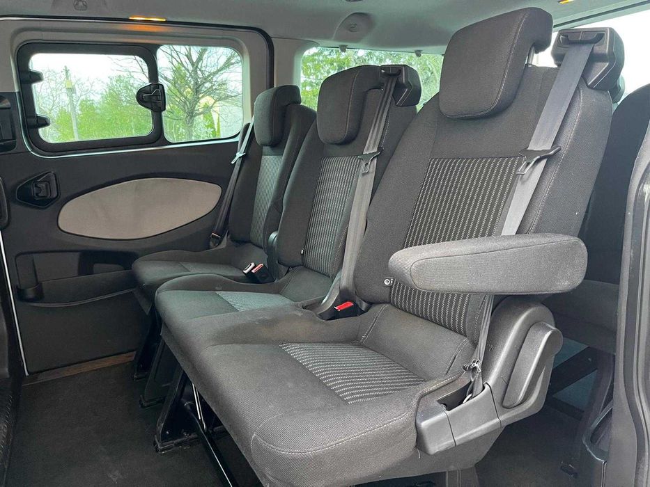 Wynajem bus 9cio osobowy ford transit tourneo costom