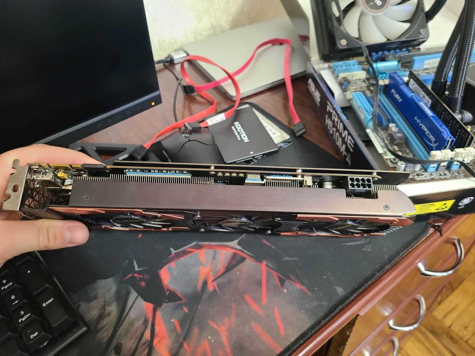 ПРОДАМ Видеокарту Gtx1070  8gb Редкая