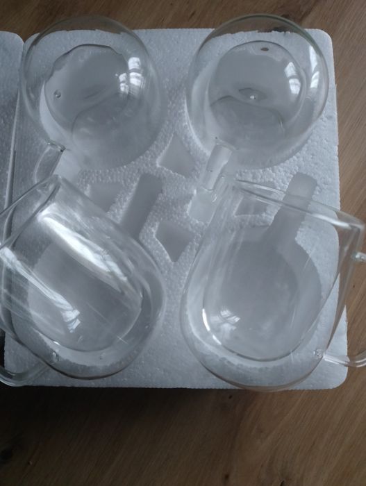 Szklanki termiczne z podwjną ścianą nowe
