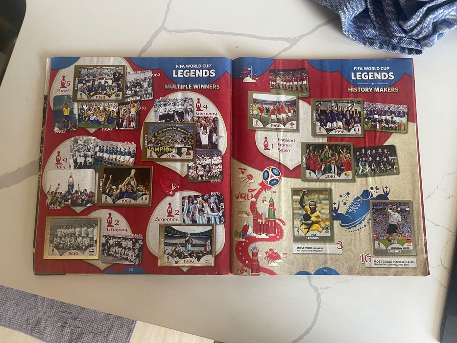 Álbum Panini Mundial 2018 Gold Edition Suíça Quase Completo - Edição Rara