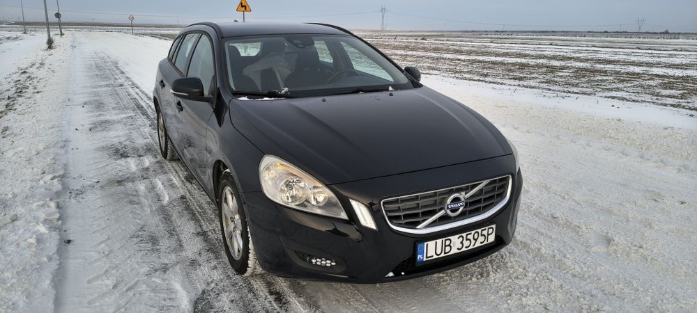 Volvo V60 bardzo ładne  orginał.