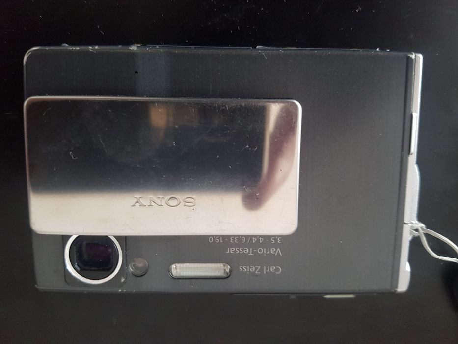 Câmera fotográfica vintage Sony 5.1 mega pixels