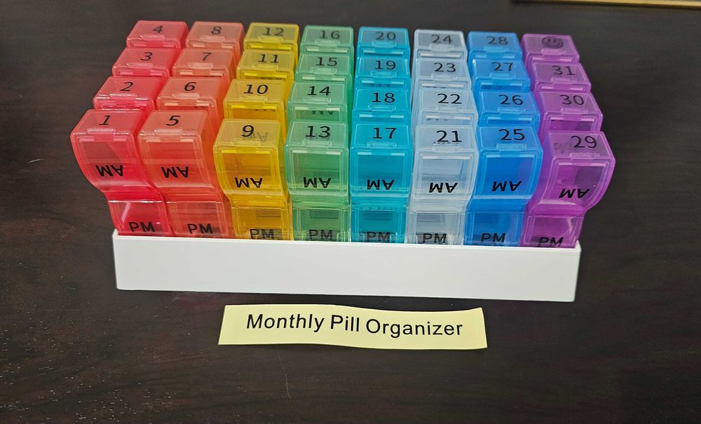 Caixa organizadora medicamentos. Mensal