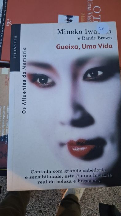 Livros de vários temas e autores - apenas 1 €.
