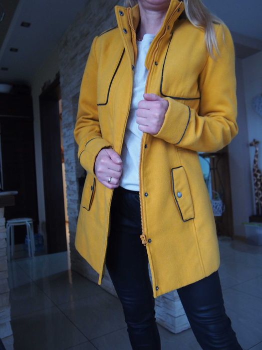 Płaszcz jesienny M Vero Moda musztardowy