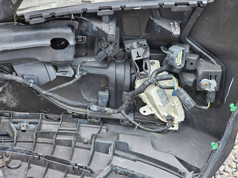 zderzak przód volvo v40 rdesign 452-46 zderzak przedni
