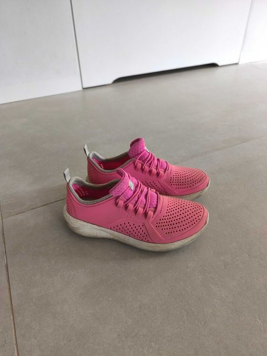 Adidasy Crocs różowe J3