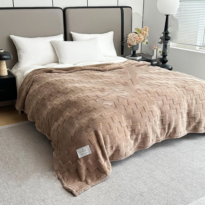 Плед покривало велюровий євро 200*220см подарункова сумка