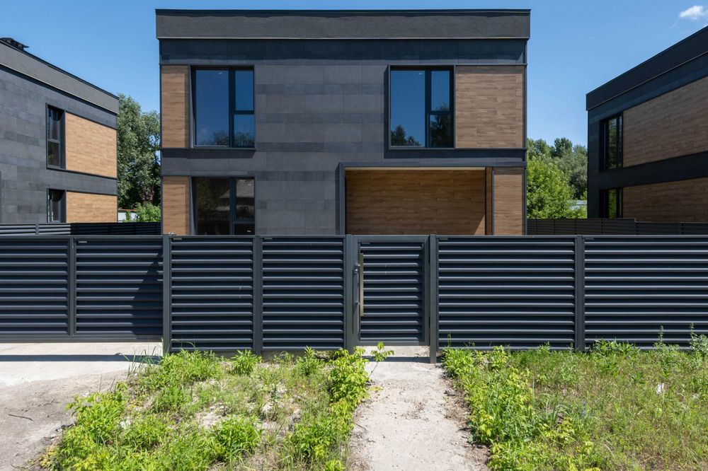 Продаж сучасний будинок 168 м² у стилі High-Tech, 6 соток, КМ «Quiet Place», Чапаївка, Голосіївський р-н, Київ