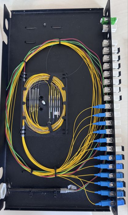 Swiatlowody - spawanie | Pomiary światlowdów (reflektometr) | Naprawa