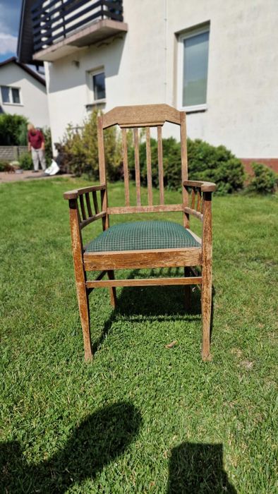 Cały zestaw przedwojennych rzeźbionych mebli