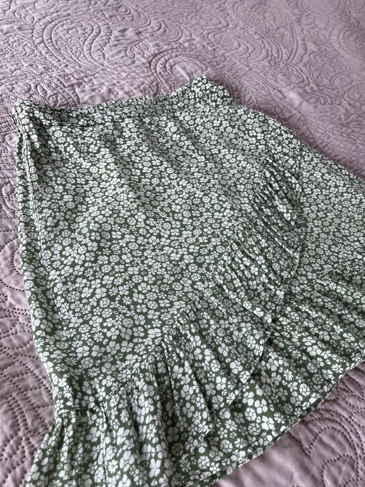 Spódniczka w kwiaty Pieces