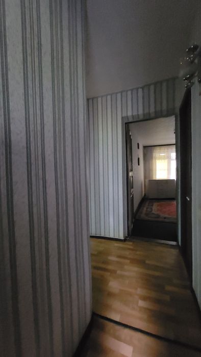 Продам 3х кімнатну на Ворошилівці.