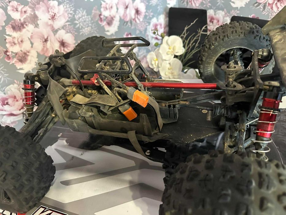 Arrma Kraton 6s blx 1/8