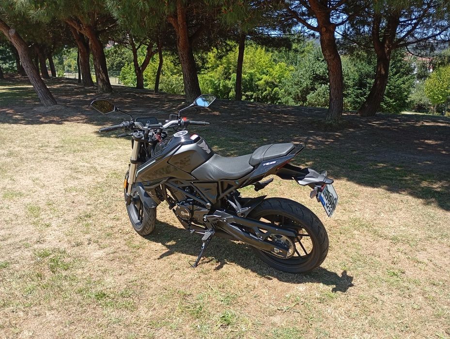 Vendo Voge 125r .