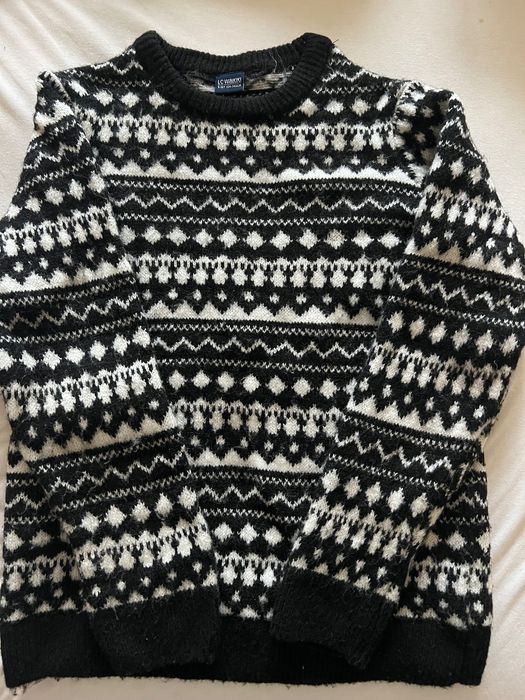 Продам светр на хлопчика 134-140