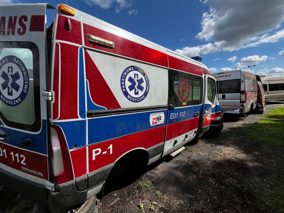 Renault Master 2015 rok pij 2,3 diesel 120 KW uszkodzony. Silnik sprawny