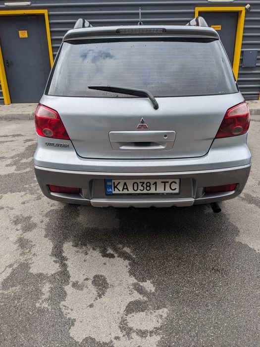 Продам mitsubishi outlander