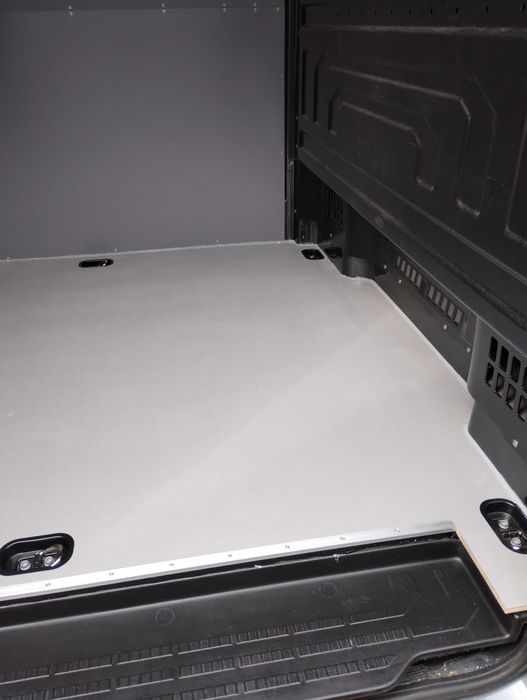 Zabudowa VW CRAFTER / MAN TGE L4H3 podłoga, ścian