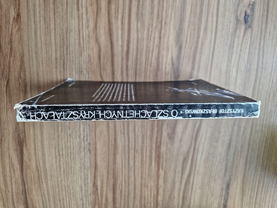 O szlachetnych kryształach - Krzysztof Błaszkowski