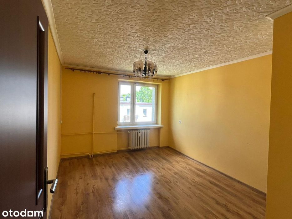 Przestronne M-3 w centrum Poręby, balkon