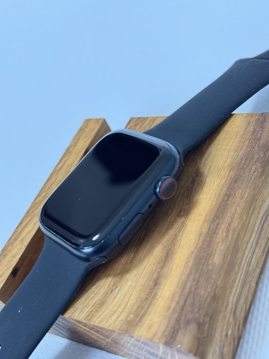 Apple Watch Series 9 45 mm