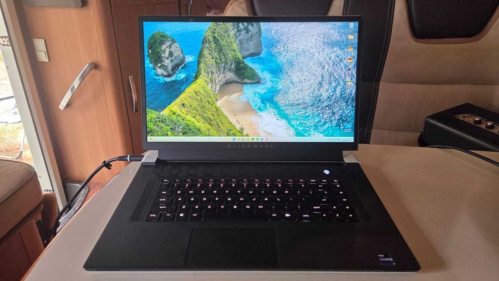 Alienware x17 R2 i9-12900HK RTX 3080 Ti 64GB