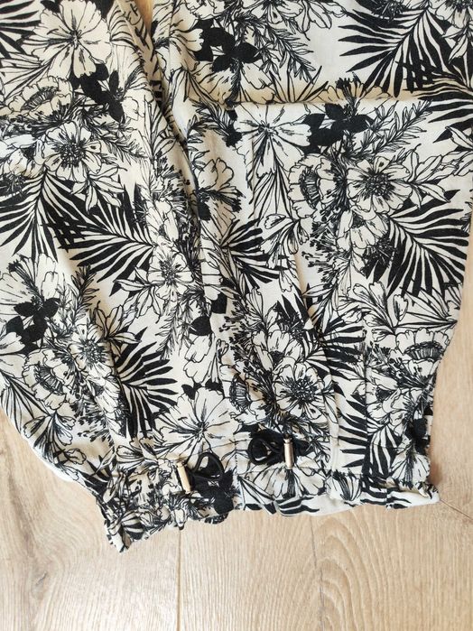 Lniane piękne szerokie spodnie dziewczęce Zara 116 beżowe czarne len eleganckie