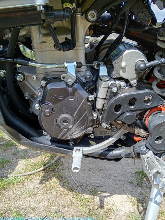 Продаєця кові CRS 250