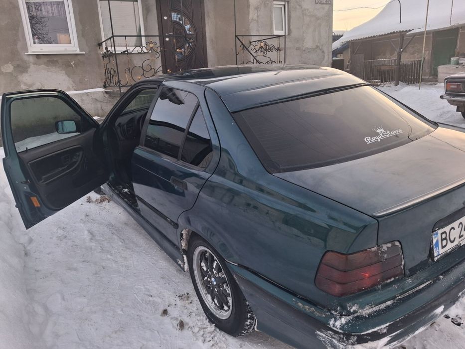 Продам бмв е 36   .