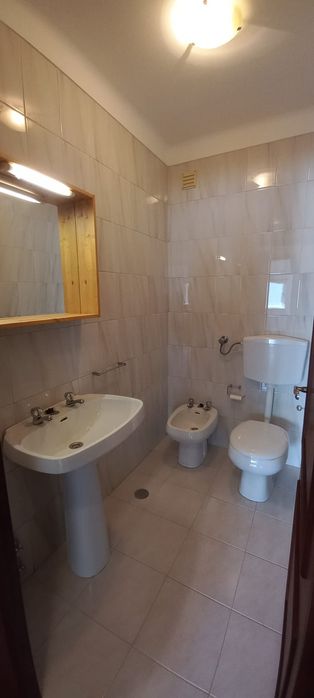 Arrendar T3 em Porto de Mós centro da vila (apartamento)