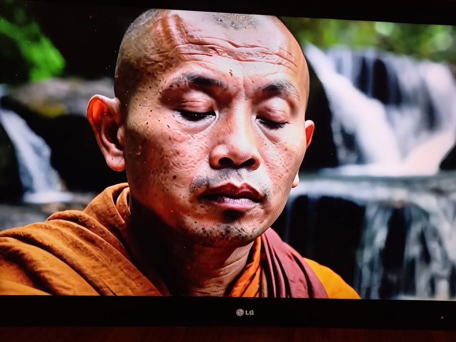 Телевізор LG Led