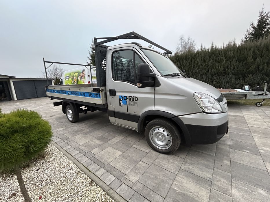 Iveco  2.3.  140 hp 197 przebi  ksiazka serwisowa