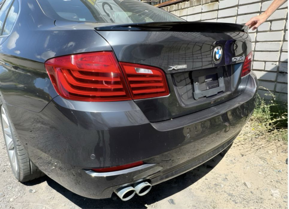 Спойлер лип на багажник BMW 5 ABS пластик, черный глянец сабля ар 8499