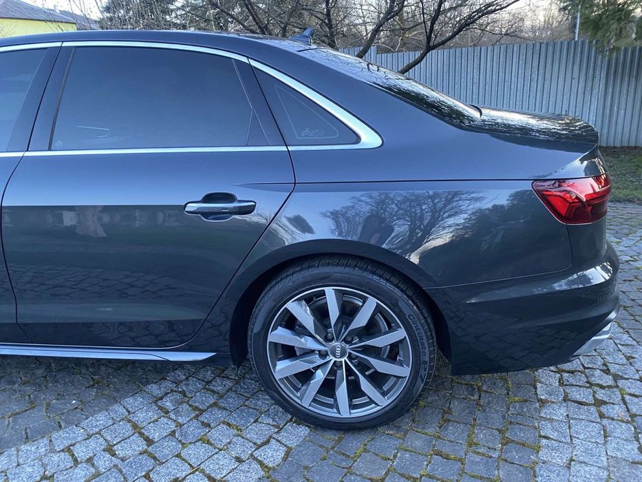Audi A4 2019р. 45 TFSI S-teonic (245 к.с.)