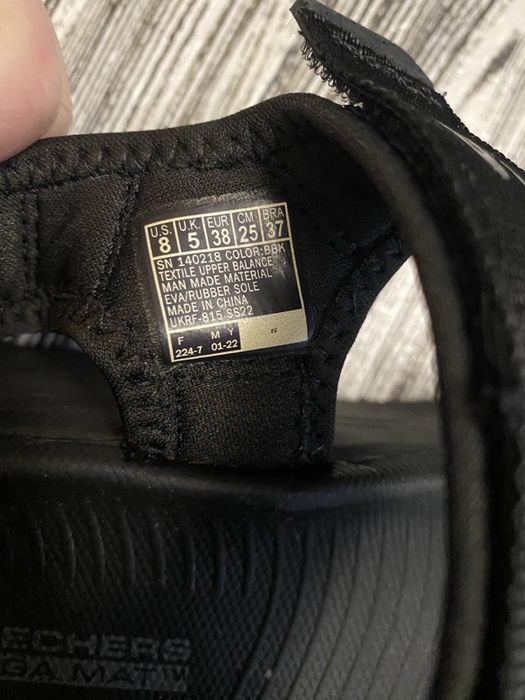 Жіночі сандалі skechers max cushion 38