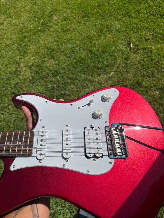 Guitarra Elétrica Yamaha Pacifica 112J